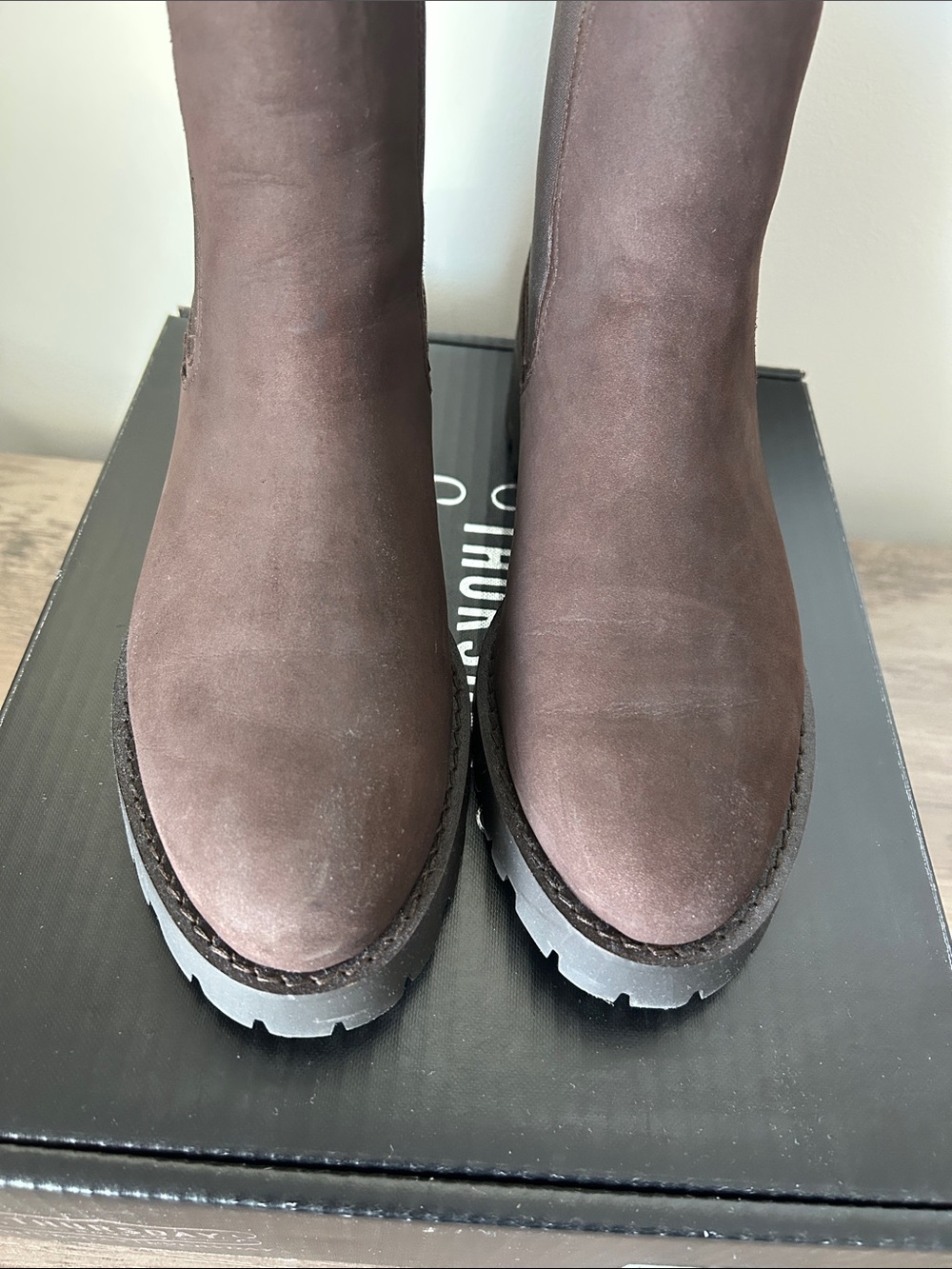 Thursday Boot Co. Truffle Legend Chelsea Boot with Lug Sole Size 8 - Picture 5 of 7